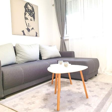 Apartment Iskra Beograd Eksteriør bilde